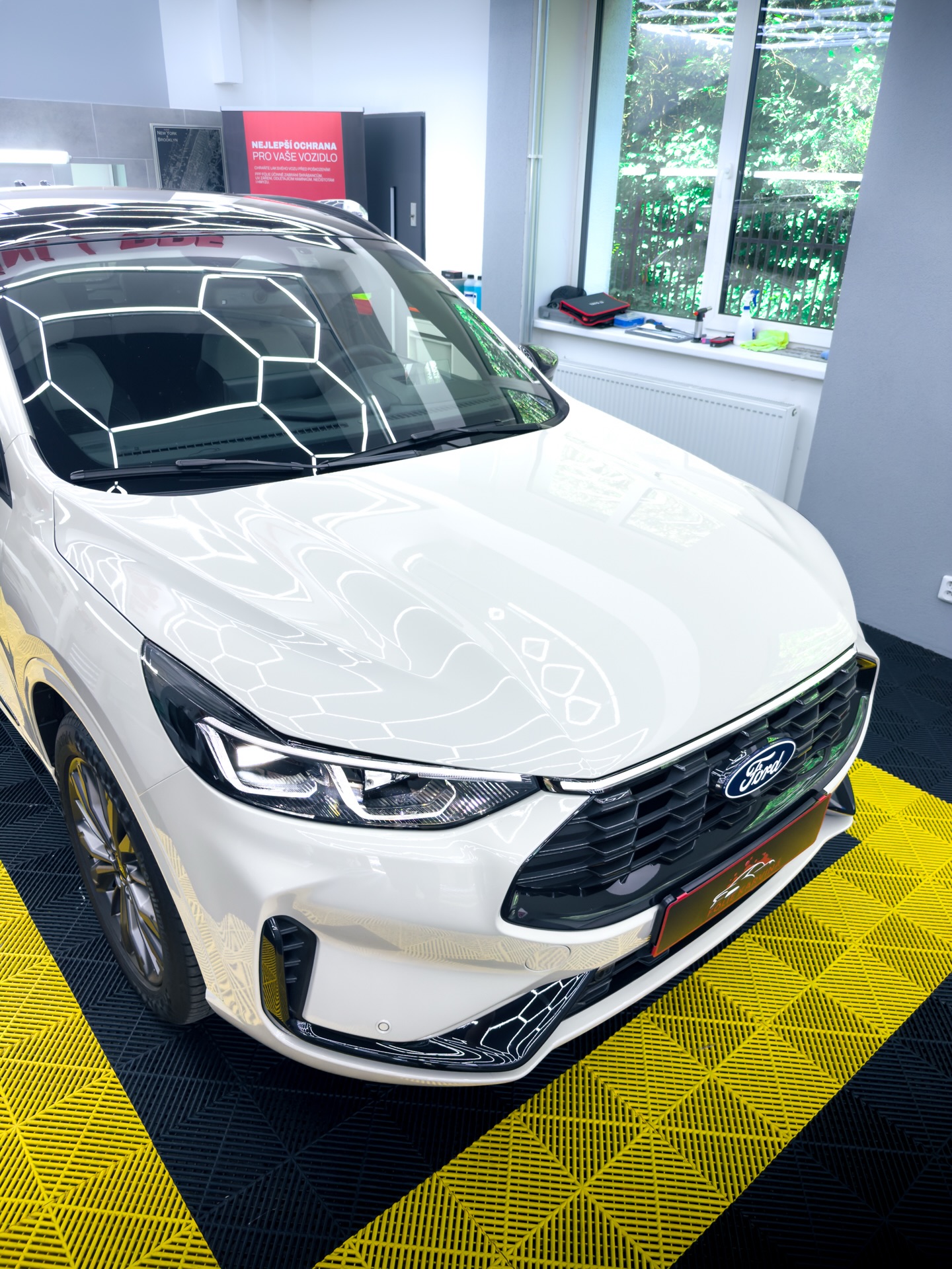 🚗 Ford Kuga ST-Line
Kompletní Full Front PPF pro maximální ochranu nejvíce namáhaných částí vozu. Navíc jsme aplikovali PPF fólii na hranu nad čelním sklem a A-sloupky, které jsou často vystavené odletujícím kamínkům. 🛡️✨
📍 Karviná | Orlová
☎️ Objednejte se přes zprávy nebo na 739 967 416